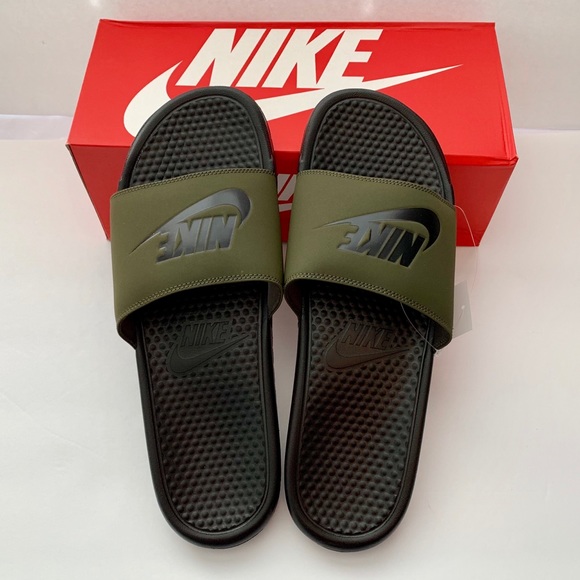 🎁Nike Sale🎁 Men’s Benassi JDI Slide Sandals - Picture 2 of 8